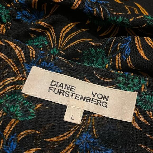 Diane Von Furstenberg Vladimir Printed Ruched Mesh Long Sleeve Dress - Picture 7 of 8